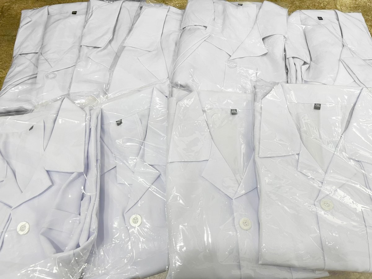 งานเสื้อกาวน์ที่แพ็คแยกไซซ์พร้อมส่ง — The Bow Uniform